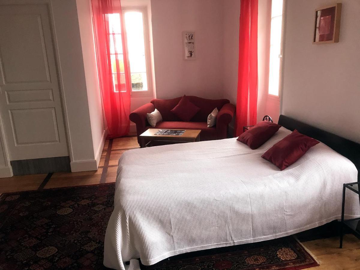 Au Plech Bed and Breakfast Mont-d'Astarac Buitenkant foto