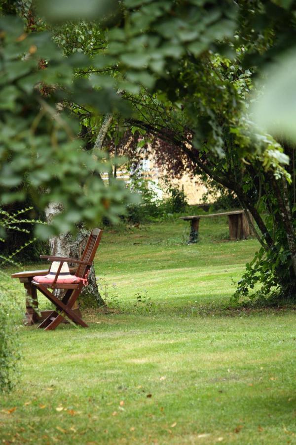 Au Plech Bed and Breakfast Mont-d'Astarac Buitenkant foto